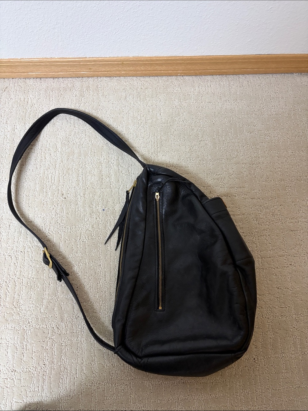 Blue Moon Originals Black Leather Sling Bag - Picture 2 of 4